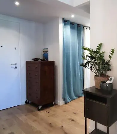 Apartment La Ciotat, Renove En Bord De *