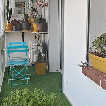 Sur La Grande De La Ciotat, Calme, Climatise, Avec Garage Prive Daire *